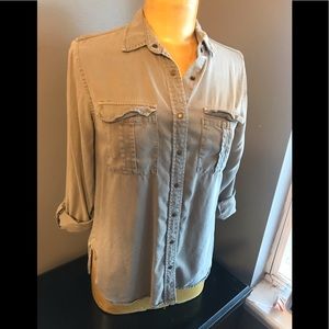 Women’s button down blouse